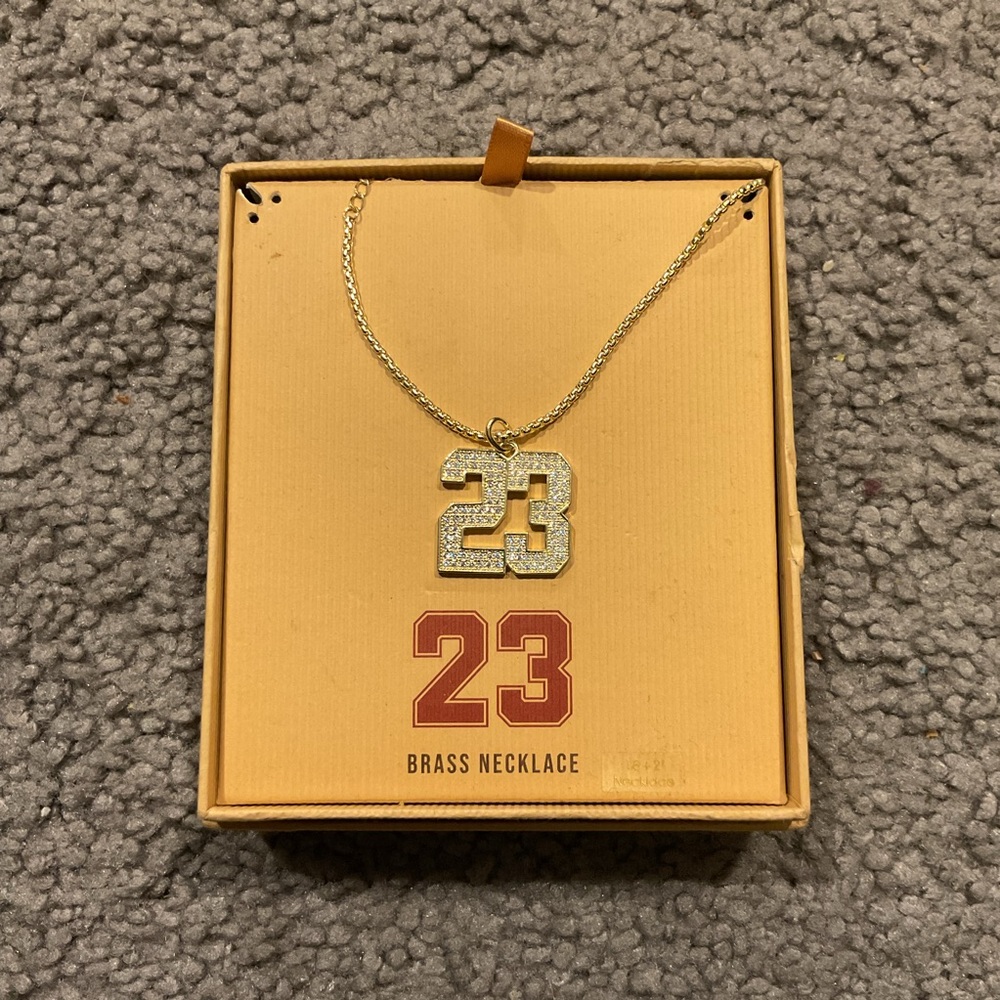 NWT Structure Gold Crystal #23 Sporty Brass Logo Charm Necklace Jewelry Gift Y2K